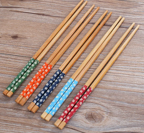 Chopsticks Random Flower Design Bamboo 2 Sticks 1 Pair Handmade Japanese Natural Chestnut Wood Sushi Chopsticks Set